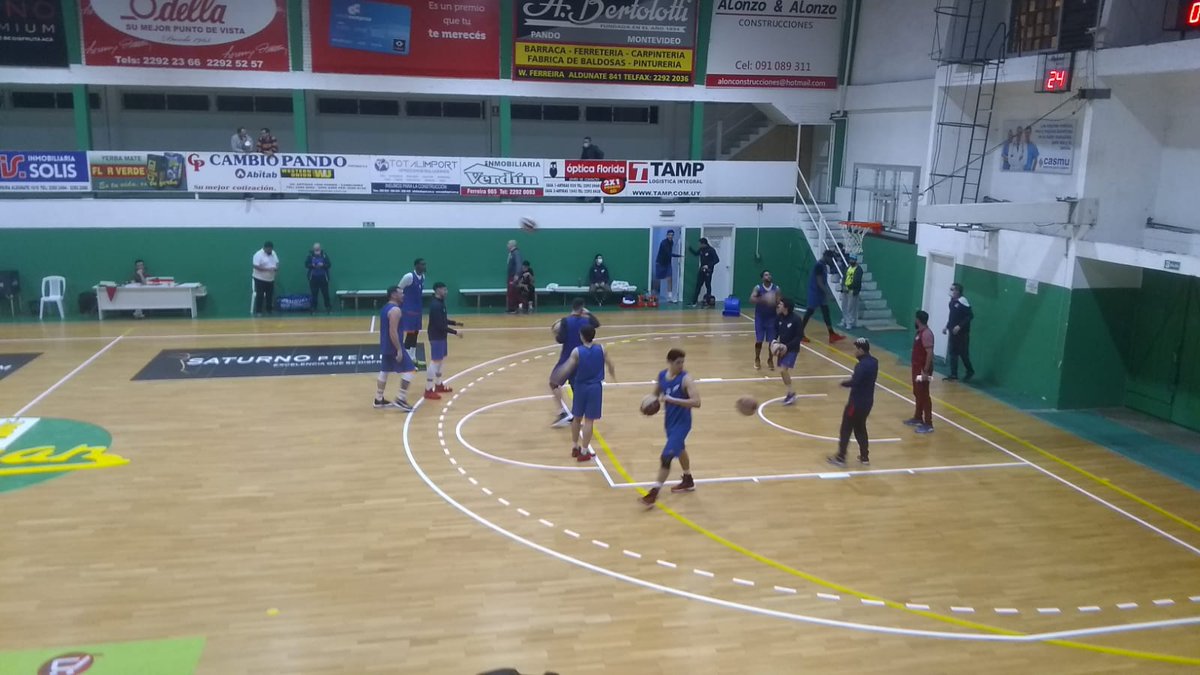 laabdon's tweet photo. 🏀 BÁSQUET 🏀
Final del primer tiempo
#Nacionales 48 #Olimpia 38
#CuadrangularAmistoso https://t.co/5TYCEp7xUx