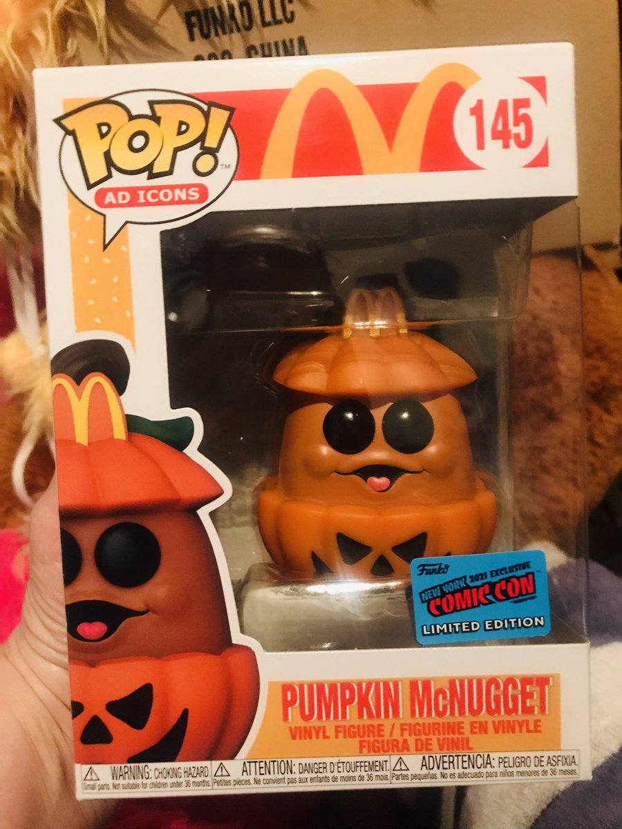 PateeSondra's tweet photo. Omg this Pumpkin McNugget is Sooooo Adorable ๐ฅฐ ๐ ๐ ๐ ๐ ๐ #PumpkinNugget #McDonalds #funkoPOP #PopAdIcons #Funkocollector #Nerdlife #ChickenMcnuggets #Halloween #October2021 #PumpkinMcNugget https://t.co/WJZP7eLHwb