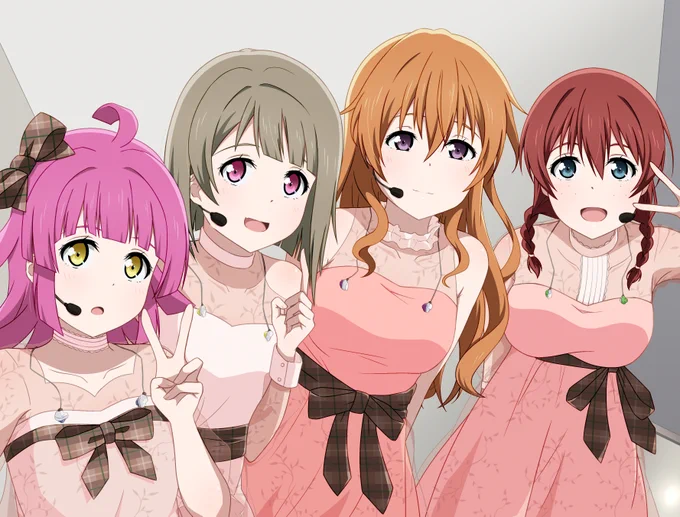 QU4RTZ4人の素敵なハーモニーで癒される二日間でした🥰🥰
未来ハーモニーアコースティックVer.は聞いた時良すぎて涙が出るくらいでした🥲
新曲も決定されたし、また4人のライブを見ることを楽しみにしてます😊
今夜の後夜祭も楽しみです‼
#虹ヶ咲 