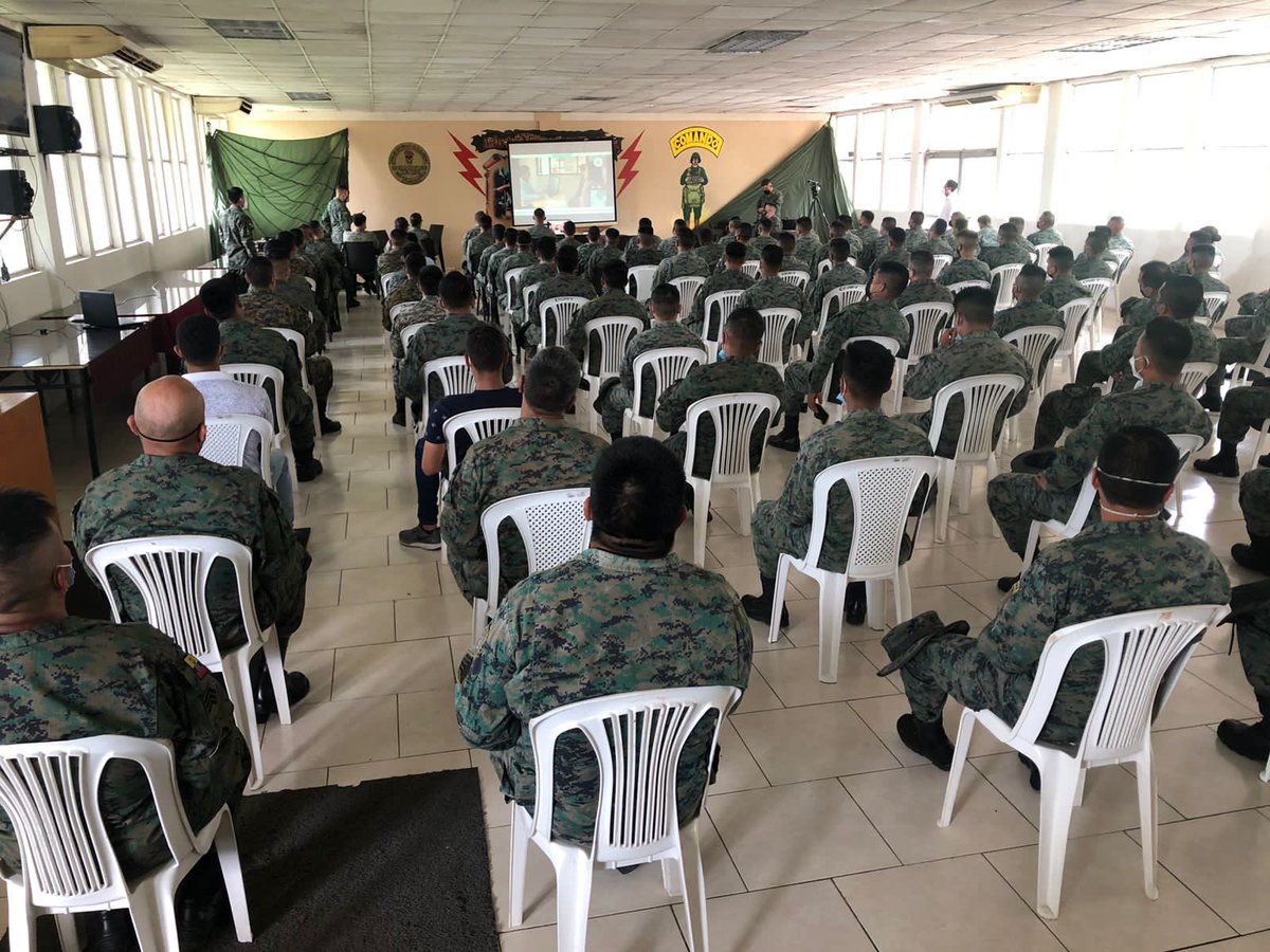 ISSFA_ECUADOR's tweet photo. 📍#LagoAgrio | Más de 200 militares del @EjercitoECU y @FuerzaAereaEc conocieron el proyecto de Ley Orgánica de Seguridad Social de las @FFAAECUADOR, con esto el Issfa continúa en la campaña de difusión masiva de la propuesta de Ley a nivel nacional. #IssfaContigo https://t.co/y5gdjzYwgd