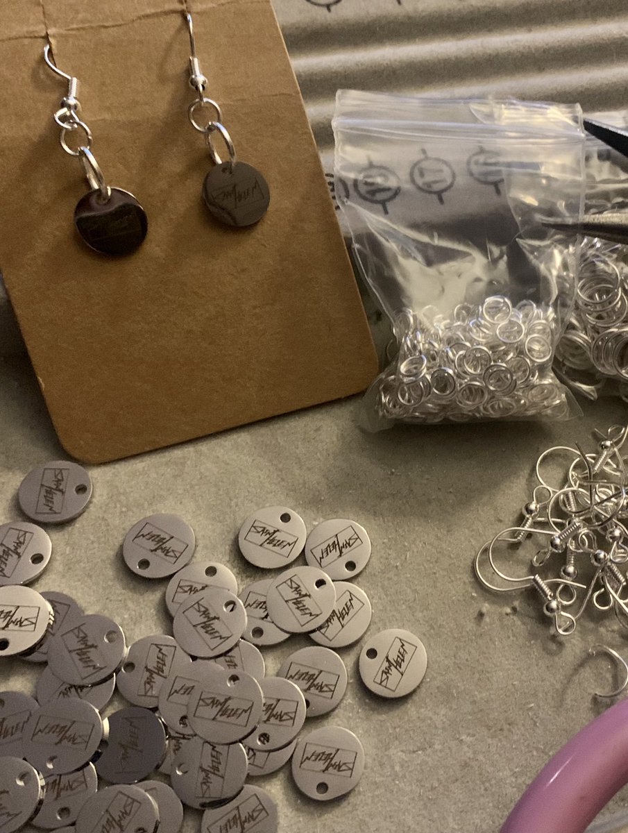 SaintHelenMetal's tweet photo. ✨Saint Helen Earrings homemade by @CherryCash555 our bassist✨ 
$10 at shows.

*next shows • 10/15 @tonyvsgarage • 10/30 @ElCorazonSEA / @FunhouseSeattle https://t.co/VBP1o9JV2K