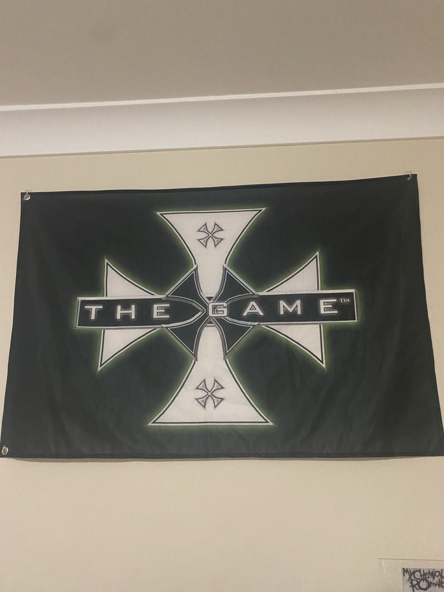 PLevesquePoster's tweet photo. Yeah I pledge allegiance to the flag https://t.co/vli9Xwudjt