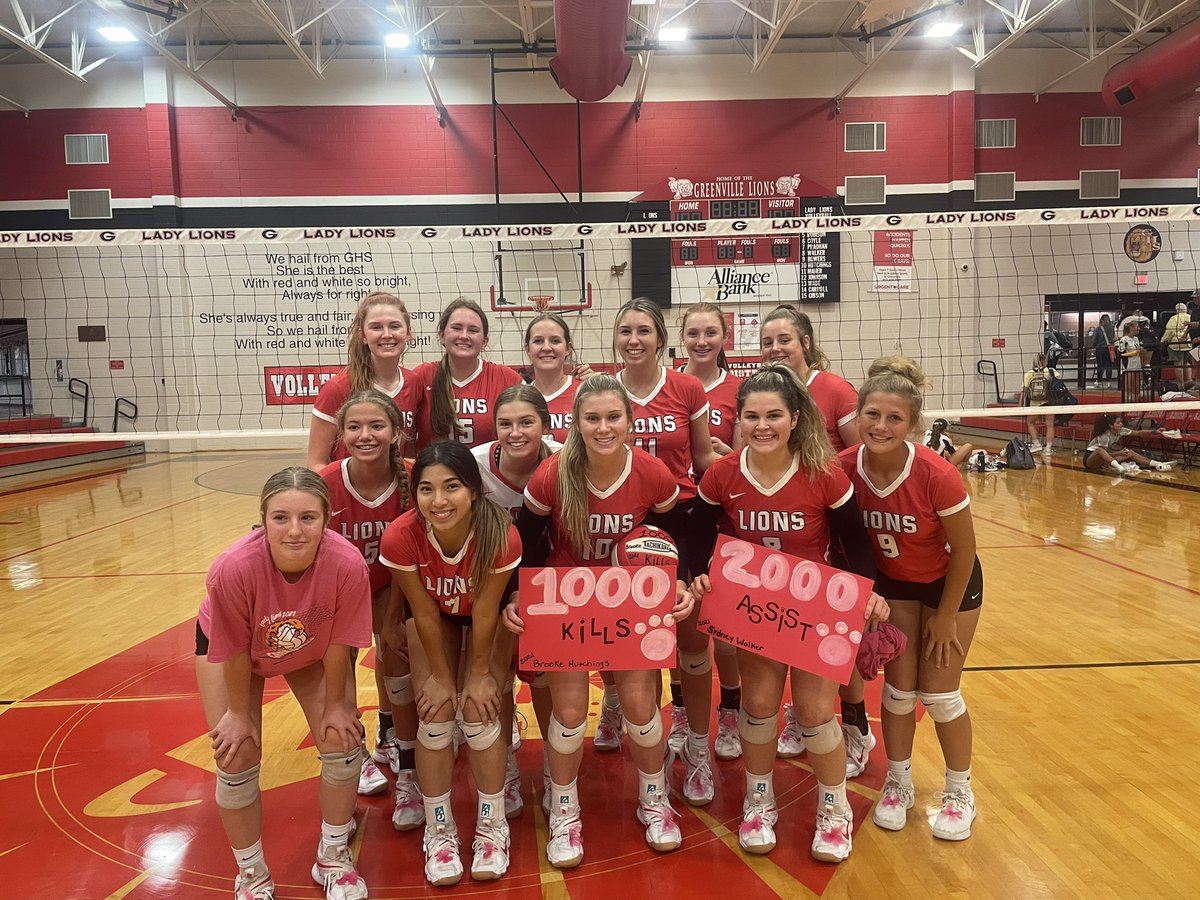 greenvillevoll1's tweet photo. Really proud of these girls tonight !  And Congratulations to Brooke and Sydney 💪🏻🦁🔥 https://t.co/A8O7tbDKYx