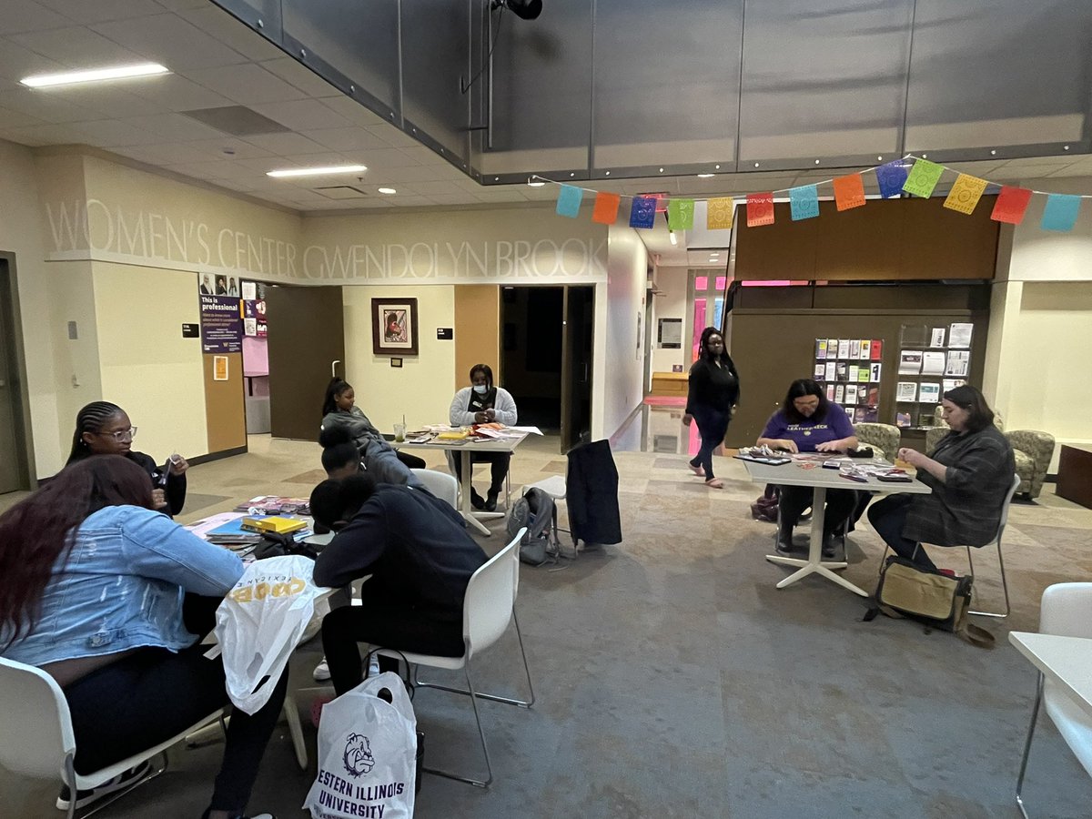 Campus Girl Scouts 💚 tweet media