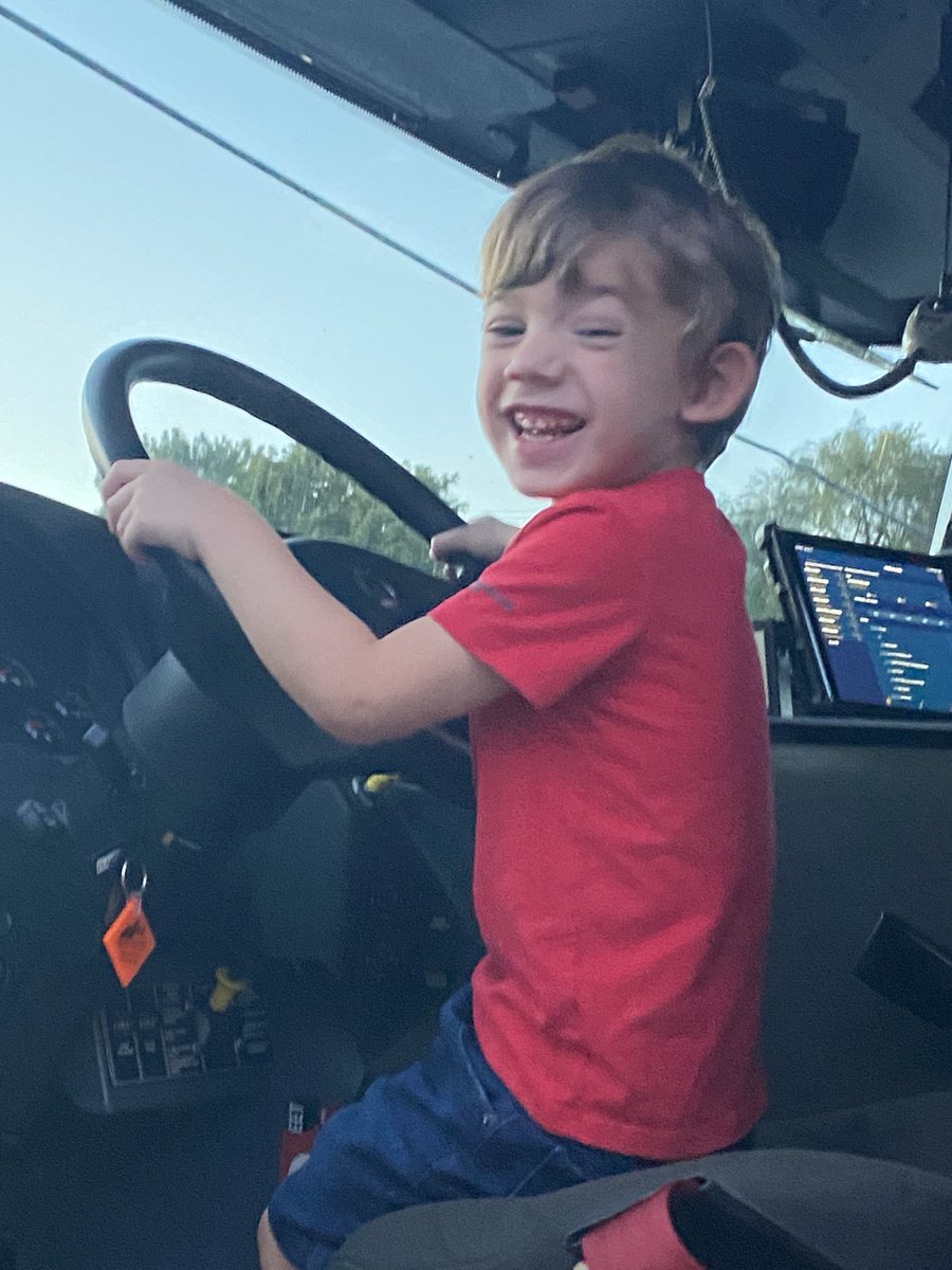 PlanoPreK's tweet photo. More photos from our fire department visit! https://t.co/T4Nrq3HbWf