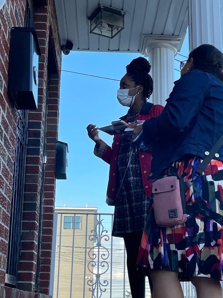 Powers4Queens's tweet photo. Had a great time door knocking for @FSingh_NYC on the Peninsula today! I need her in the Council so that we can amplify the issues that impact our communities. The energy was amazing, and voters are engaged and excited! Letโs bring this home! #OnePeninsula https://t.co/W6e68k8HKA