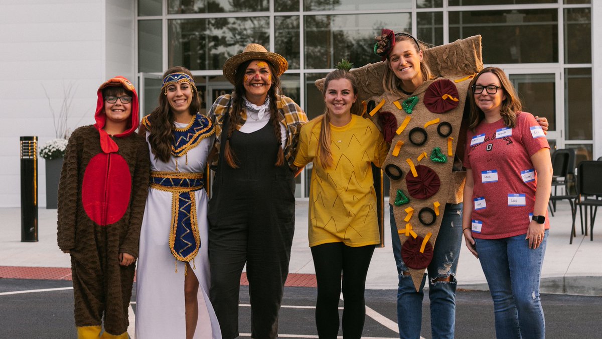 onedotchurch's tweet photo. We take fall festivities and teams very seriously around here. 😉🎃
Check out how our Guest Experience Team celebrated during their team night!
See yourself being a part of this? Check out our teams and find your spot at https://t.co/ZaegWiZXmN. 📲 #OneChurchMyChurch https://t.co/ziNG30Ggrk