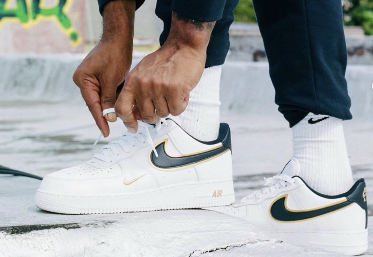 Air force 1 '07 white/metallic outlet gold