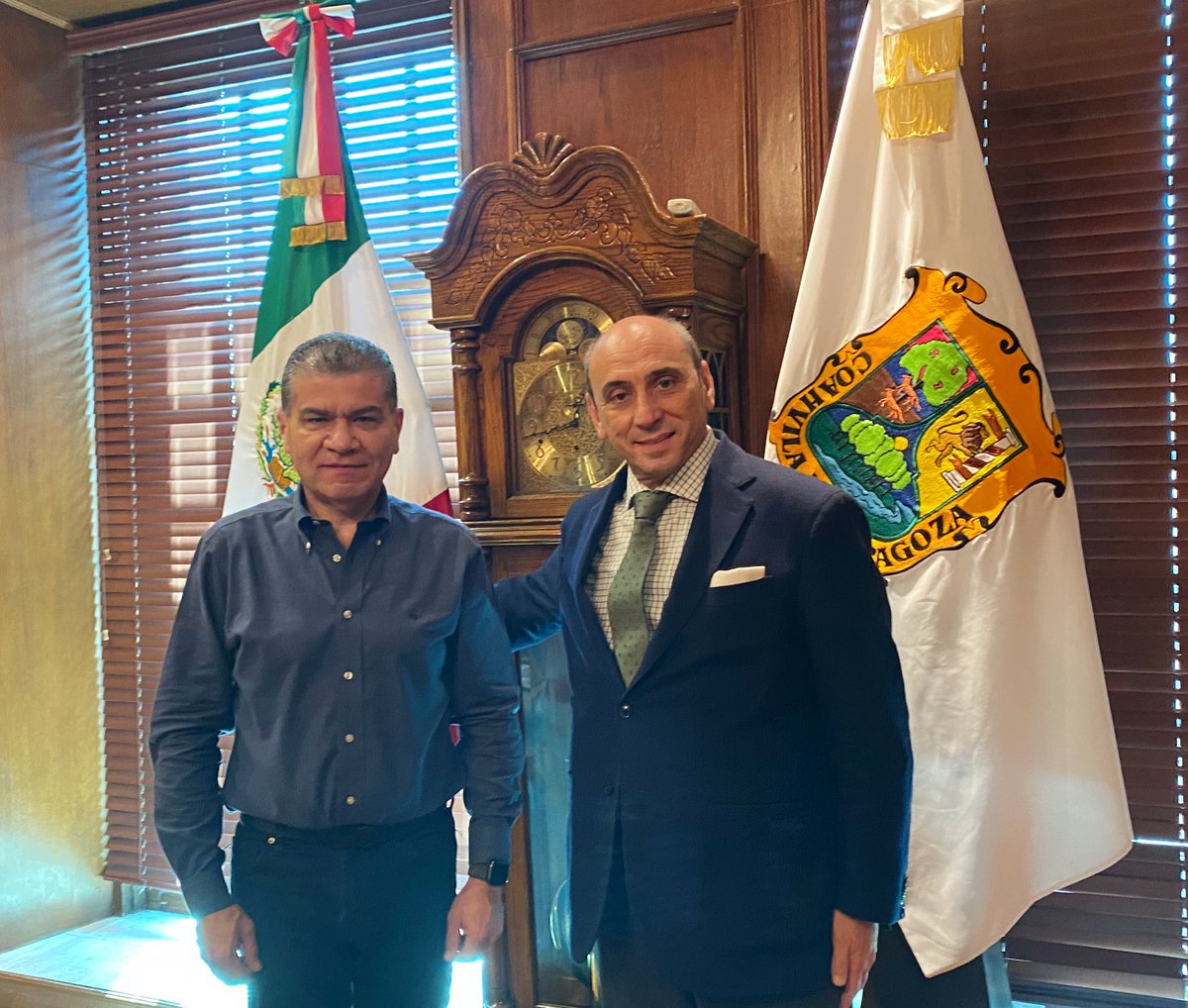 PNUD_Mexico's tweet photo. Se reúne el representante @PNUD_Mexico @LorenzoJdeL con el  gobernador @GobDeCoahuila @mrikelme para definir acciones conjuntas que permitan impulsar el desarrollo social y económico, así como reducir desigualdades en la entidad. https://t.co/Ie6A4kC3c2