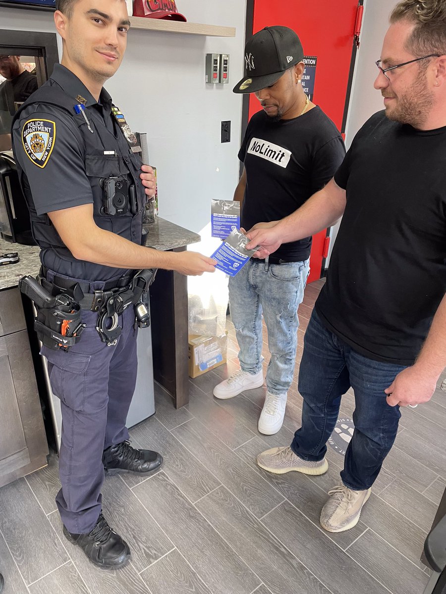 NYPD121Pct's tweet photo. Our Neighborhood Coordination Officers for sector A and Crime Prevention Officer were at local auto body shops in the #MarinersHarbor area providing them with crime prevention tips on thefts from unlocked vehicles. https://t.co/0i80o2s6O1