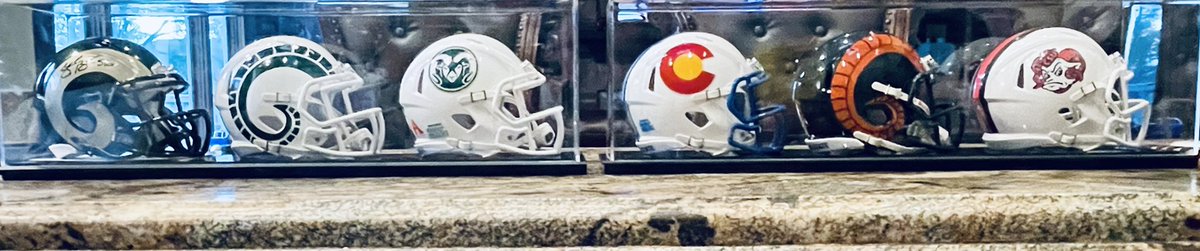 Baker15Tim's tweet image. Thanks @417helmets for the new lid and completing my @CSUFootball helmet collection. The helmet looks amazing.