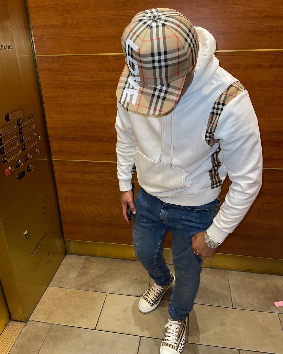 Su Money™️ tweet media