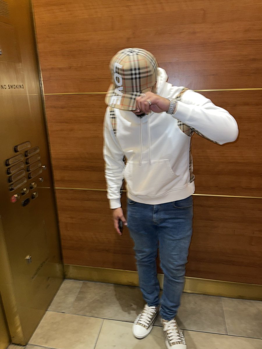 Su Money™️ tweet media