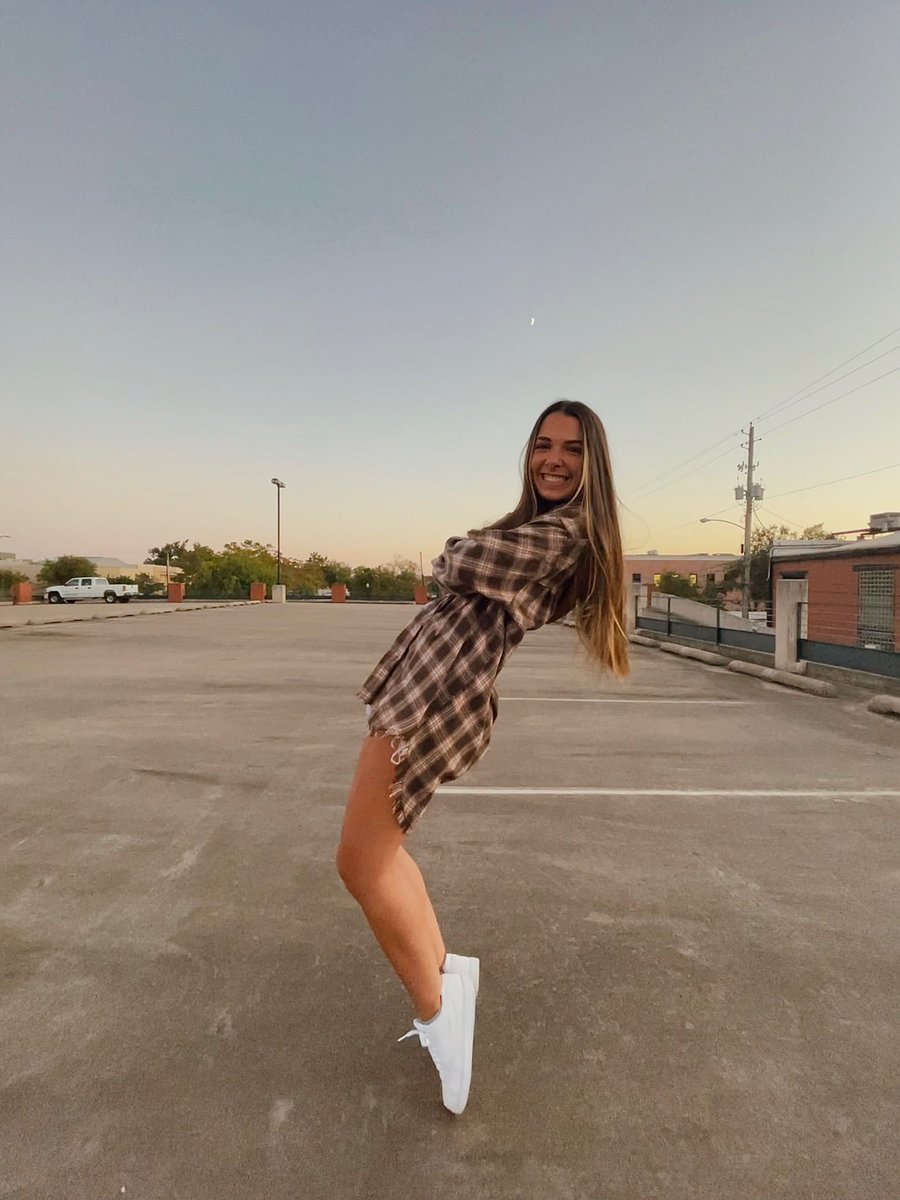 Mackenzie ت tweet media