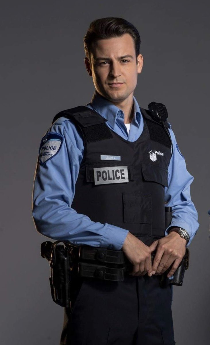 darla_tapp's tweet image. Happy #TylerTuesday to all the @tyler_hynes fans out there. Been binge watching 19-2 today, and Tyler makes a great police officer. 😍 Wish his part would have been bigger, but I’m always happy to see him in anything. 🤗 #Hynies #19Two