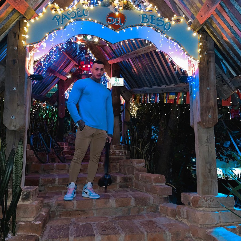 TW Pornstars 2 pic. Jackson Cottonwood. Twitter. 🌃 ️‍🔥. 1253 AM 13