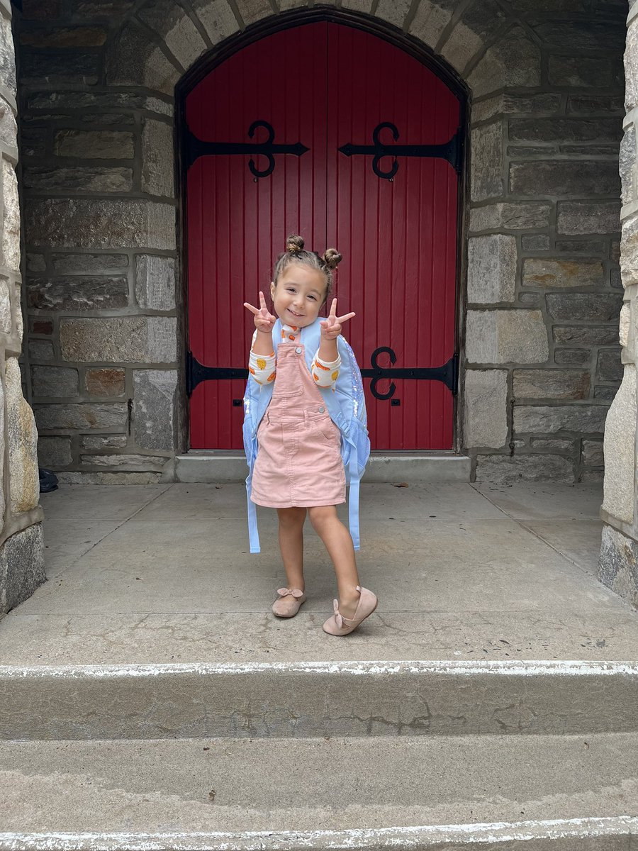 alyia_cimarelli's tweet photo. When did my baby turn into a teenager? https://t.co/IZ8zn0zK8A