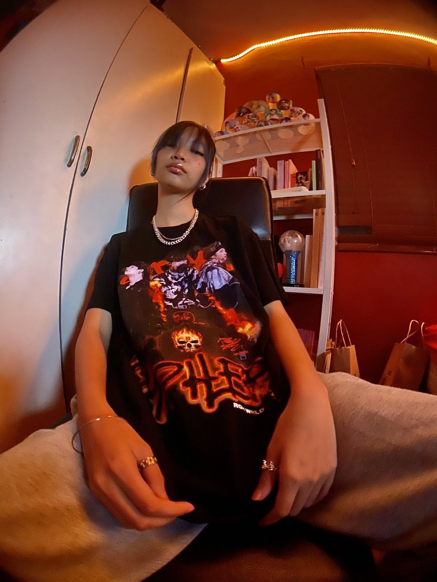rghwrld_'s tweet photo. 💥 CLICK CLACK TO THE BANG 💥

Rapline shirt available in Batch 3 Preorders now !!! order link in our bio 🔥 https://t.co/fIMVbO7bWb