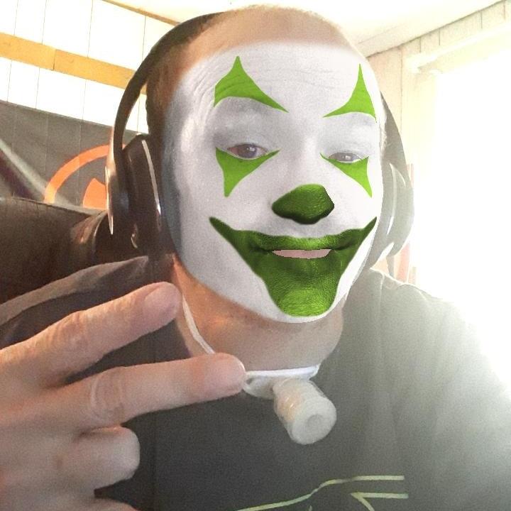 TBoogey420's tweet photo. Smoking weed while listening to ICP.  Whoop whoop MWCL #juggalofam #stonednation #mothernasmedicine #happyhour420 https://t.co/cL6TyWhVF2