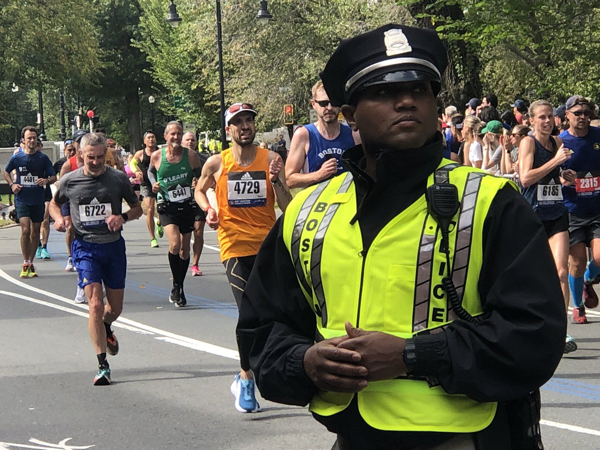 Catherinex007's tweet photo. @bostonmarathon   Just sharing some pictures from the marathon.   It was so exciting to be there!  It was my first time actually going to the event and all I can say is just WOW! https://t.co/xKqe9oJNcz