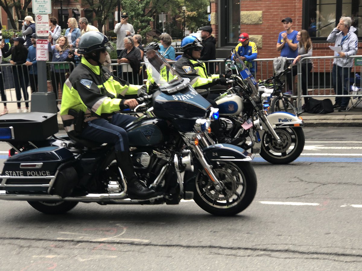Catherinex007's tweet photo. @bostonmarathon   Just sharing some pictures from the marathon.   It was so exciting to be there!  It was my first time actually going to the event and all I can say is just WOW! https://t.co/xKqe9oJNcz