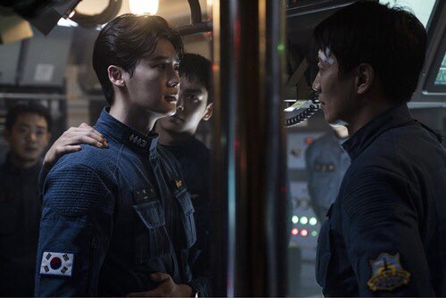 krwupdate's tweet photo. More still cuts of Decibel 
#KimRaeWon #김래원 https://t.co/LRx0n1jzA7