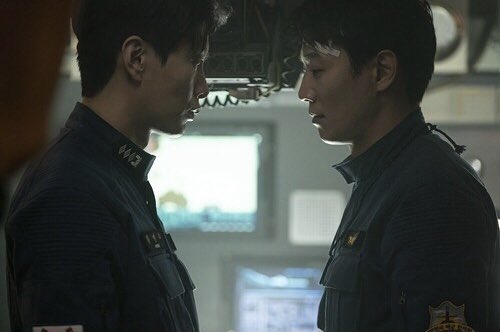 krwupdate's tweet photo. More still cuts of Decibel 
#KimRaeWon #김래원 https://t.co/LRx0n1jzA7