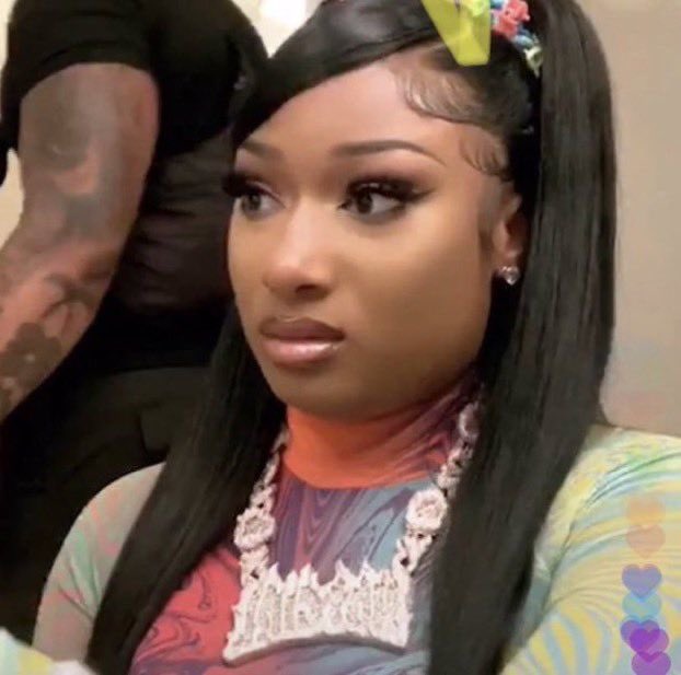kemimarie's tweet image. capricorn & sagittarius internally when they see someone crying: