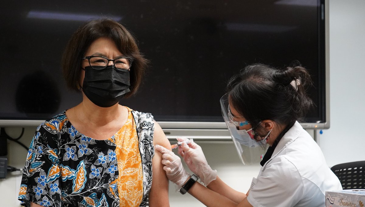 FirstLadyofHI's tweet photo. I got my flu shot π©Ή!
CDC recommends everyone 6 months and older to get vaccinated every flu season. It's the best way to protect ourselves and our loved ones from getting sick. Get yours now at your nearest pharmacy.
#fluseason #stoptheflu https://t.co/daKvmeJAn4