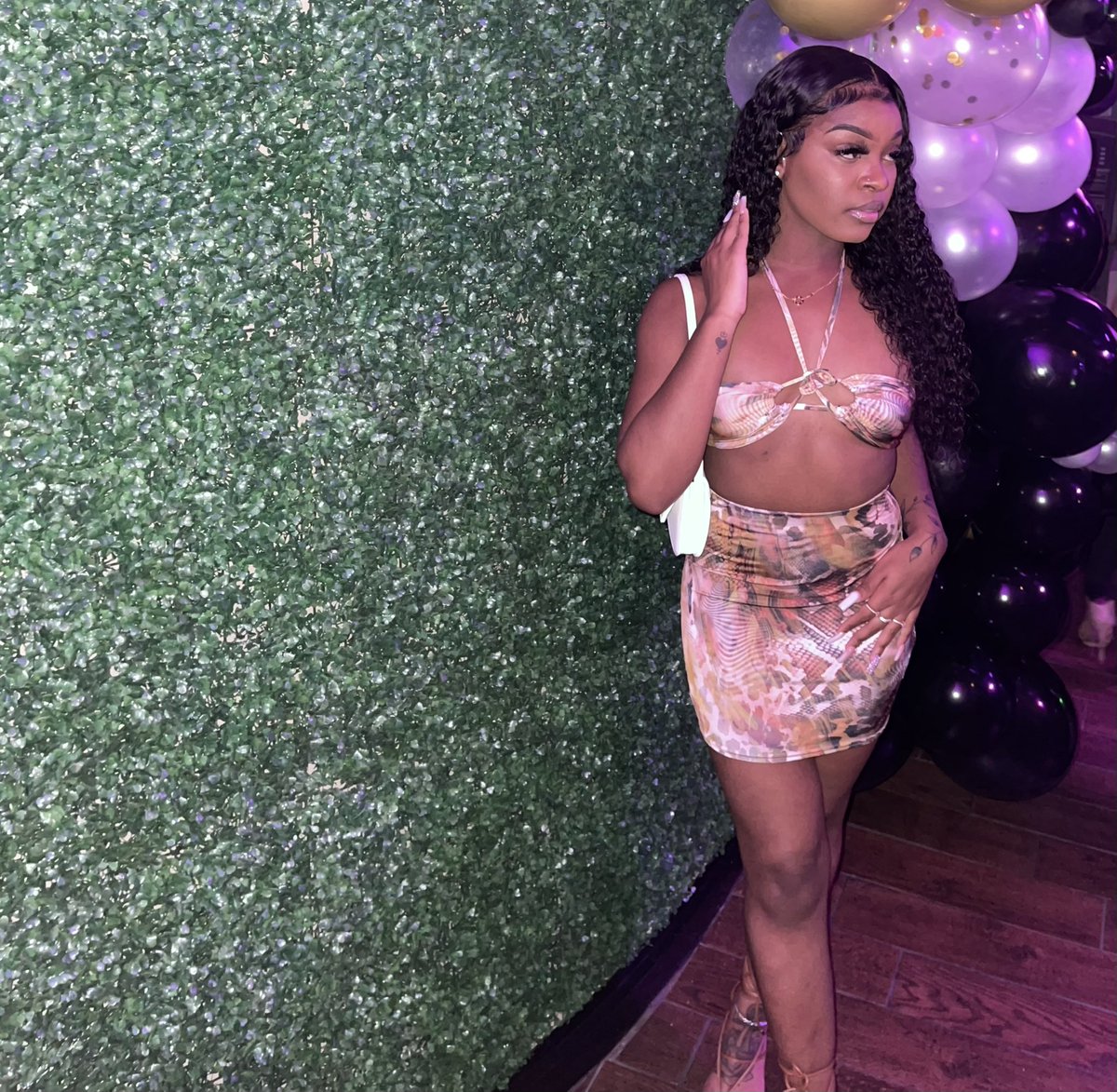 theserialashae's tweet photo. Pretty in real life, no edit!!! https://t.co/ACrx7yMh1r
