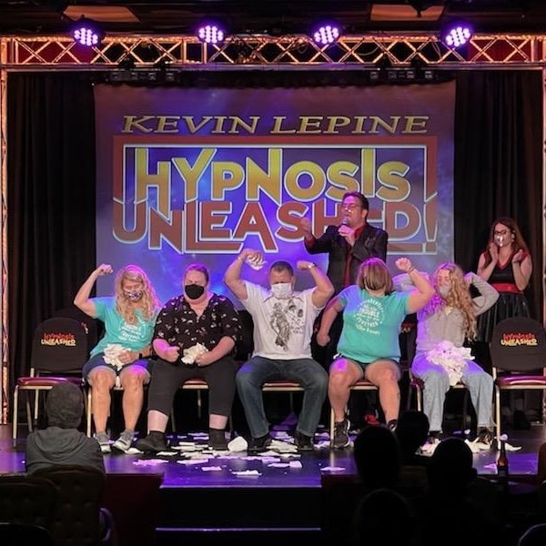 HypnotistKevin's tweet photo. Great times and great new superstars every night at Hypnosis Unleashed.   Hope you join us onstage soon. https://t.co/om3onbUWAI
