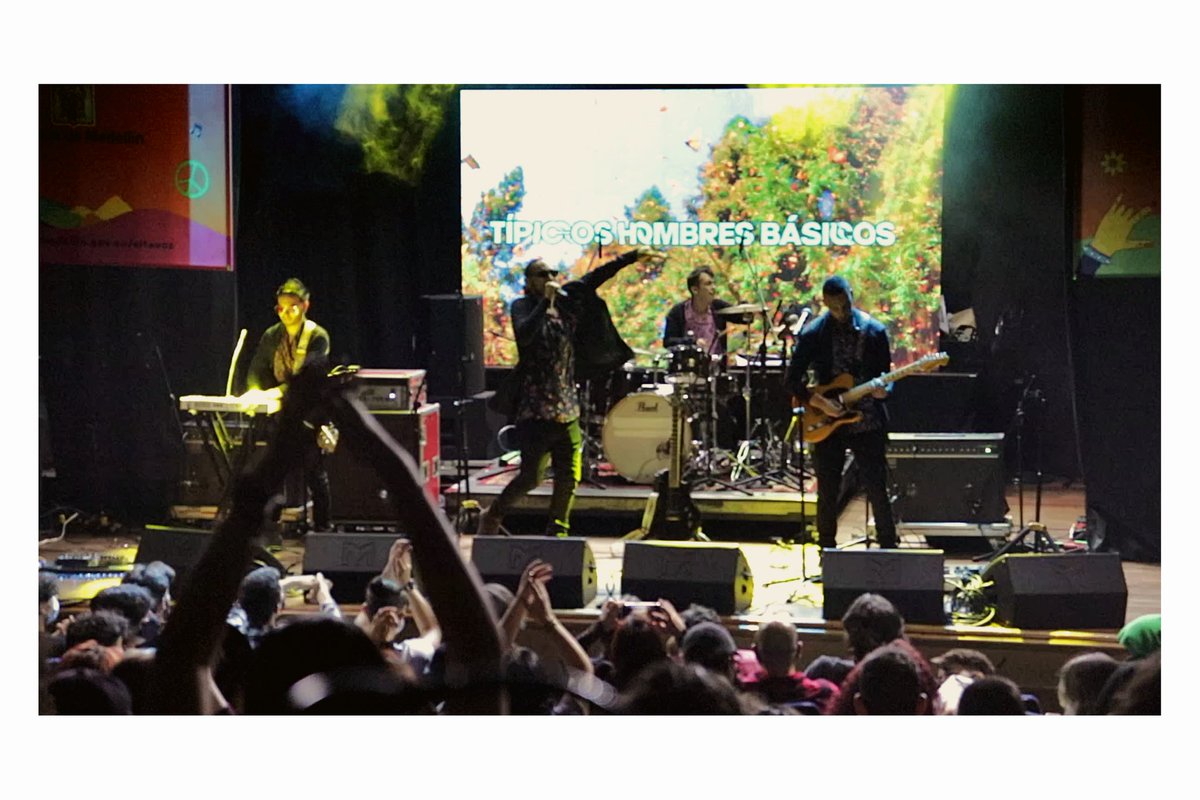 tipicoshombresb's tweet photo. Algunas postales del show en #CiudadAltavoz2021, gracias! 💛
@Altavozfest @ateneomedellin https://t.co/pxbEdo8sEr