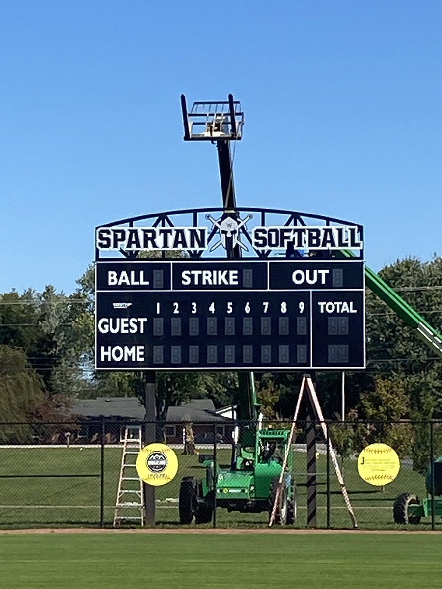 SWSoftball's tweet photo. ‼️ Check it out ‼️ ⬇️⬇️⬇️

A HUGE thanks to @SWSpartanAthl @SouthWarrenHigh @WarrenCoSchools for supporting us in purchasing our NEW SCOREBOARD and a BIG SHOUTOUT to our Maintenance Dept for installing it! 

Getting ready for our 2022 season! 
🥎🖤🤍🥎 https://t.co/R3LZnLaLww