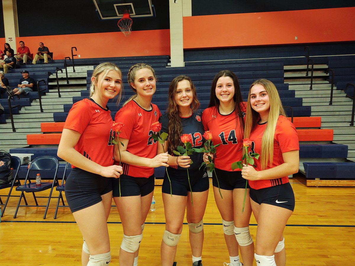 CarsonAthletics's tweet photo. Congratulations, Allie, Victoria, Grace, Kahlil, and Stefaine! VB Senior Night. Best of luck in the SPC Tournament next week! https://t.co/s3MDaAyK1l