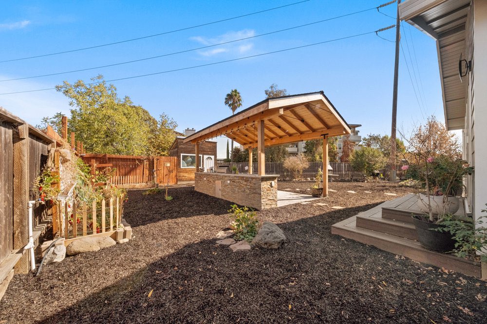 daryl_temple's tweet photo. 🚨 New Listing Alert 🚨
1800 Belmont Rd, Concord, CA

📱 https://t.co/KoSdpz3EH1

🏠 Listed by @newhomesconcierge

✏️  Daryl Temple | DRE 01799010
       Realty ONE Group Future

#NewListing #Concord #SingleStory #LargeLot #DetachedHome #ContraCosta #ForSale #NewHomesConcierge https://t.co/zOPWHQspgm