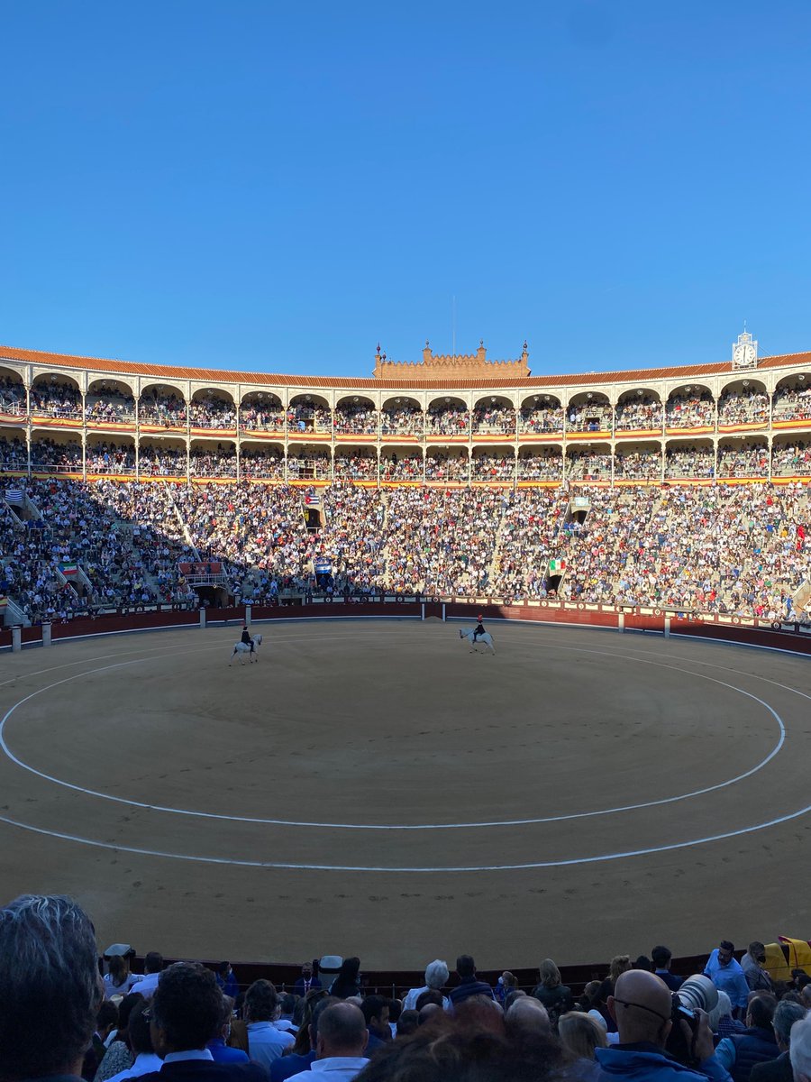 _AndreaGg's tweet photo. Ha sido demasiado. Gracias madrid https://t.co/hsFNlMTjUs