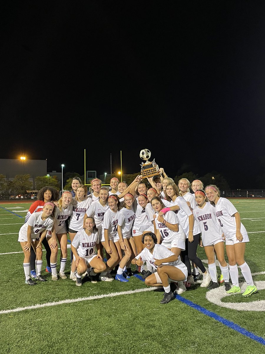 APLJames16's tweet photo. When your Girlsโ Soccer Team is girl power in human form! #sentors https://t.co/ofjSybOkqh