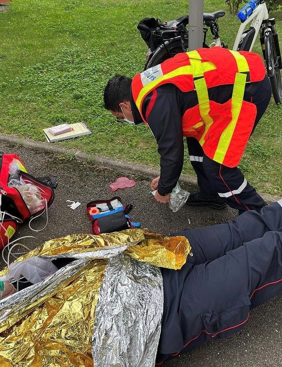 SDMIS69's tweet image. [FORMATION]
La semaine dernière, plusieurs formations Santé se sont déroulées au Groupement formation, à l&apos;école départementale et métropolitaine du @SDMIS69 .
➡Formation initiale protocoles infirmiers, 
➡NRBC, 
➡secours médical héliportable, 
➡certification protocoles.