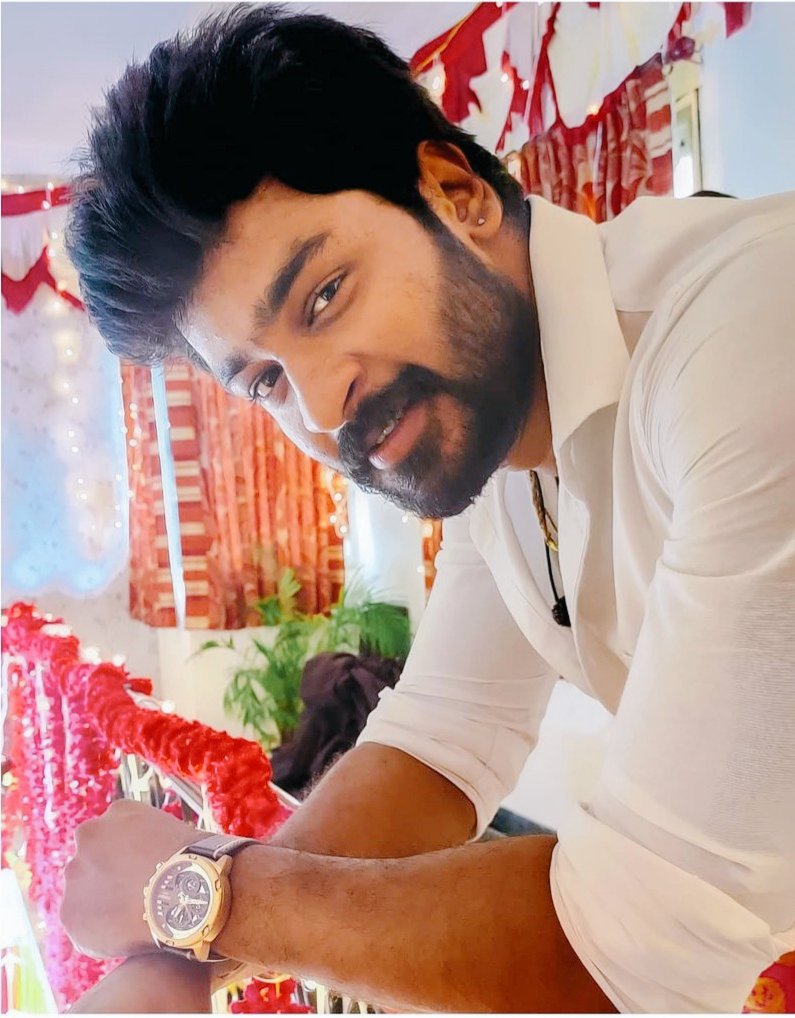FpNavinkumar's tweet photo. @ponramVVS Hi sir... Actor Navinkumar as Hero it will be perfect #vvs2 #Varuthapadathavalibarsangampart2 #navinactor_official #expressionking #realisticactor https://t.co/7qax6VHMOR