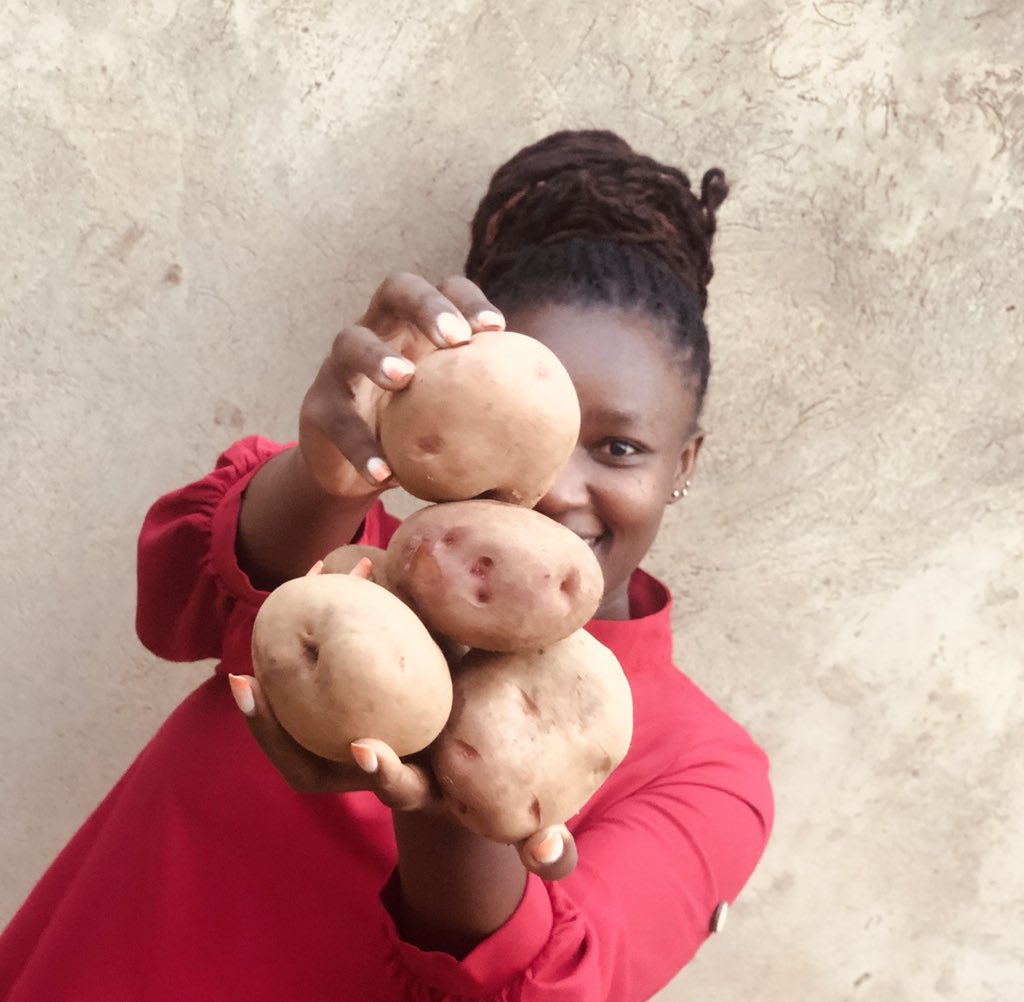 JoyTuramuhawe's tweet image. I don’t want to be your #WCW‼️

I want to be part of your supplier Database 😊❤️‍🔥.
The services and products I offer:
• Cleaning services @CjayH_S 
• Fumigation and disinfecting. 
• Irish supply.