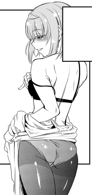 ミヌゥ描いてる
えっちになぁ～れ 