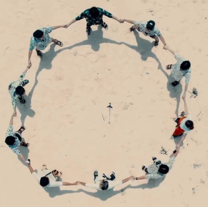 its_yjhlvr's tweet photo. May bago na akong gagamitin as prayer circle for manifestation 😭✨

@SB19Official #SB19 https://t.co/aiXmYIIled
