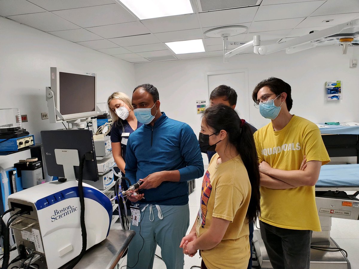LonestarUroDoc's tweet photo. Great fun this evening with BUN Baylor Urology Network:
#SurgicalSimulation with @bcmhouston students

Huge props to @KARLSTORZUro @bsc_urology for providing the trainers. 
We had a blast!
TURBT. Rezum. Lithovue. 
Hot dog priapism!

@bcm_urology @BCM_UroRes 
#UrologyRocks https://t.co/qIDuez8PNu
