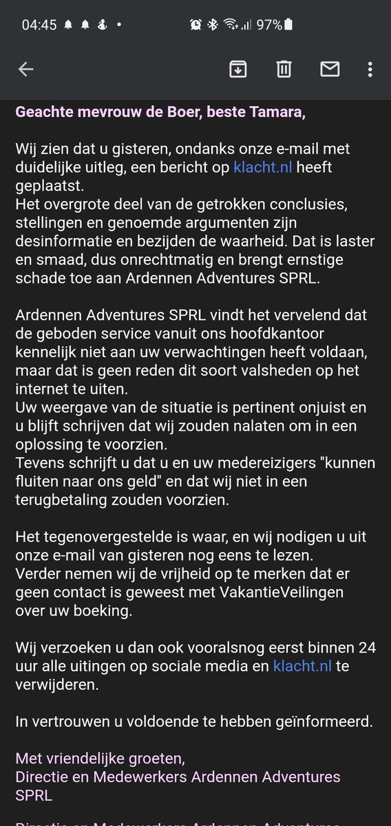 tamaradeboer77's tweet photo. @Kelly60133240 @Klacht Nee mijn klacht is nog steeds niet opgelost. Ik heb zelfs dreigmails gekregen. Ik zal een kopie bijvoegen.

Ik heb deze mails beantwoord maar er geen reactie op gehad. https://t.co/7DeKK2WjXE