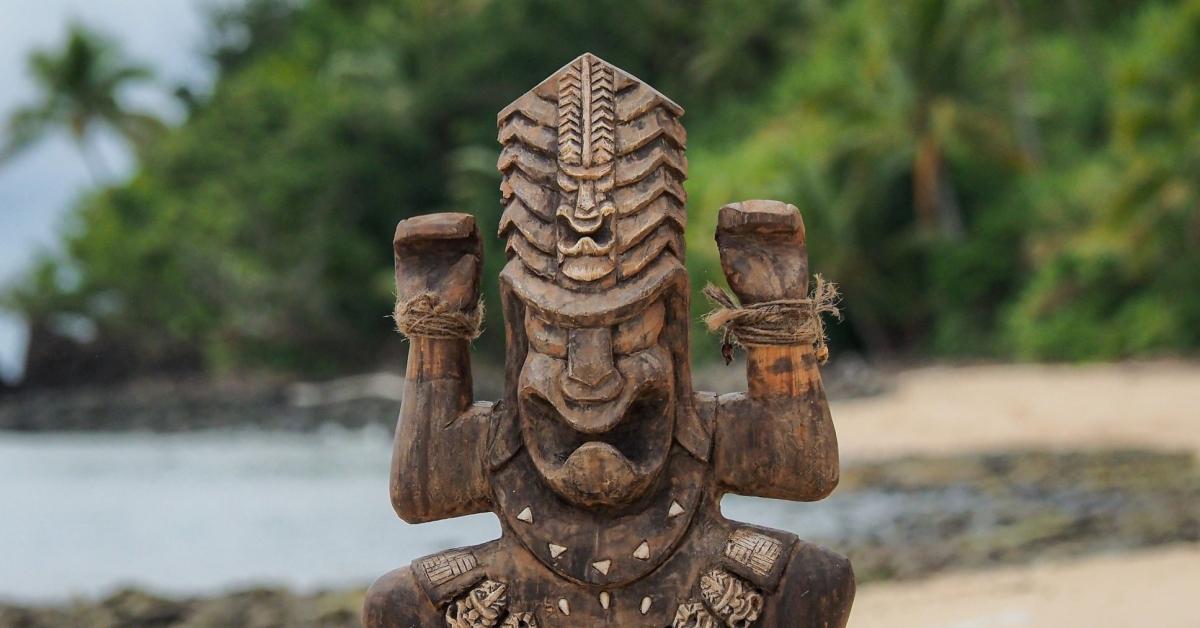 <a href="/Oniyo_/">Fafa Le Geek</a> «Koh-Lanta, la légende»: Laurent aurait-il fait un pacte financier avec Claude et Phil ? 
Laurent n’a manifestement pas apprécié ce qui a été dit dans " Touche pas à mon poste " ce 6 octobre. Rumeur complètement fausse du soi-disant pacte financier avec Claude et Phil...