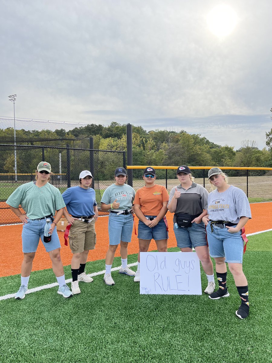 USMSoftball's tweet photo. Meet the teams: The Skittles, The Robbers, The Dads, The Lumberjacks https://t.co/WLJgDtjGOZ