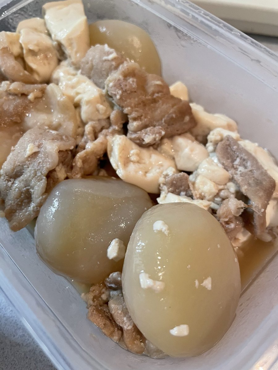 肉豆腐　豚肉ver.
玉こんにゃくトッピング

結論）
絹豆腐はやめましょう