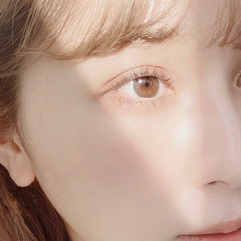 カラコンはラスタージェムが好きやで
自然光やと透け透けであります。
いつも3箱setのをまとめ買いしてる。

item.rakuten.co.jp/candymagic/rv-…