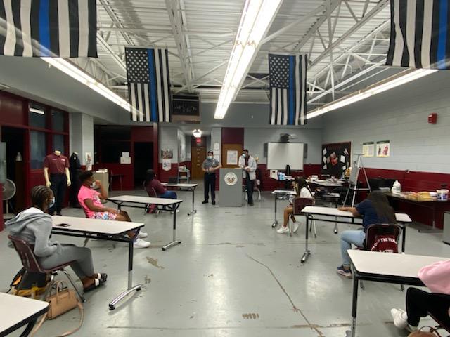 MetroCareerTech's tweet photo. Today's guest speaker line up excites us as a career center! A former student who has returned to tell of his journey and a @LRPD Cadet who sat where our students are just a couple of yrs. ago although in a different career tech program! @whywarren @shameka98 #RealLifeSuccess https://t.co/oW4cn3oMHE