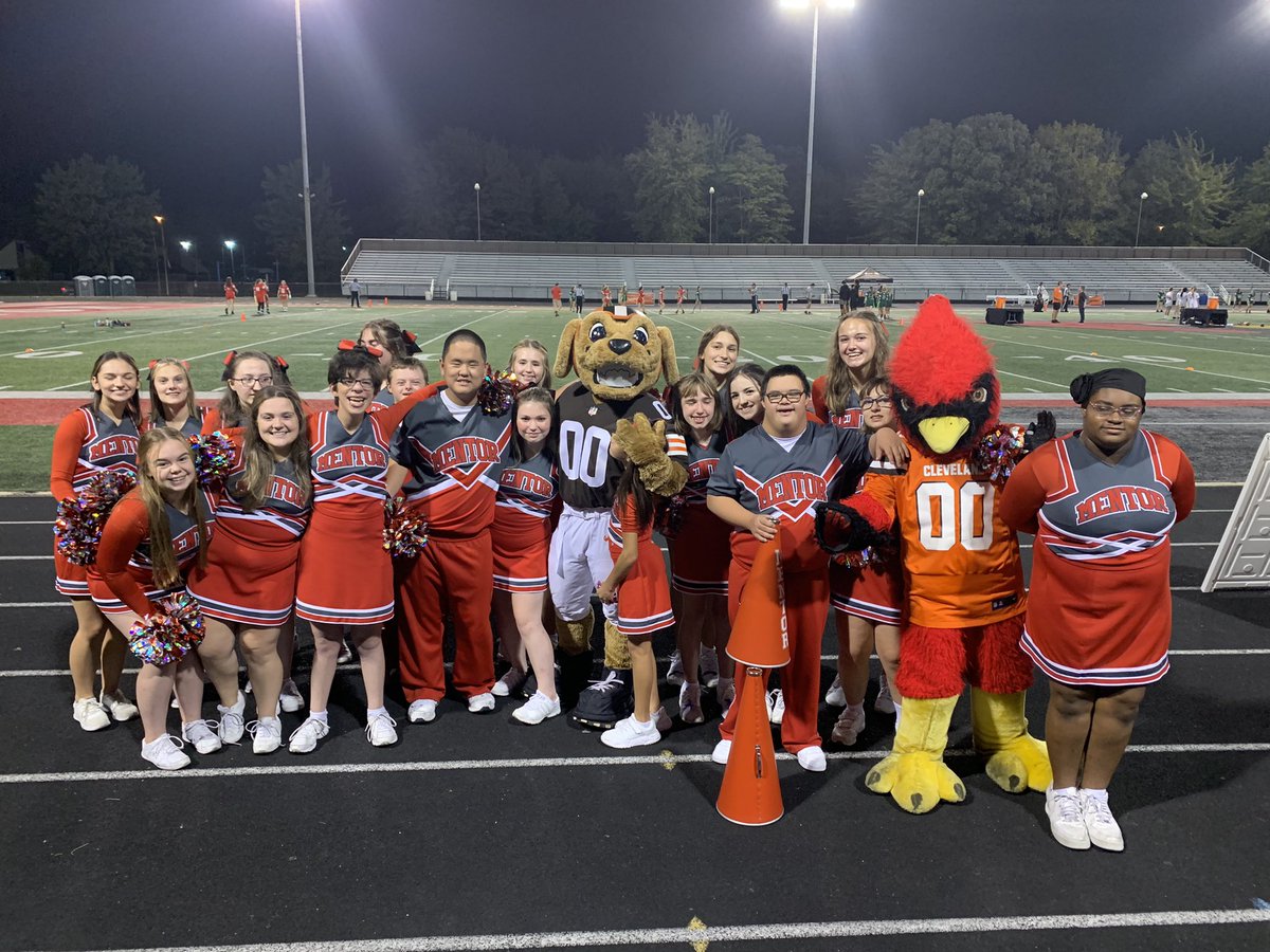 We had a great evening cheering with <a href="/CheerMentor/">Mentor High Cheer</a> for our Mentor girls’ flag football team and watching all of the athletes at the Girls Flag Football Jamboree! Super fun to see Jarvis Landry and Chomps too! <a href="/God_Son80/">Jarvis Juice Landry</a> <a href="/neohioflag/">Northeast Ohio Flag</a> <a href="/MentorAthletics/">MentorAthletics</a> <a href="/Browns/">Cleveland Browns</a>